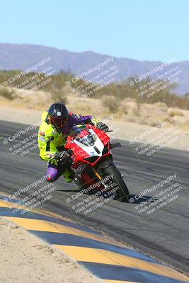 media/Jan-13-2025-Ducati Revs (Mon) [[8d64cb47d9]]/3-B Group/Session 3 (Turn 7 Inside)/
